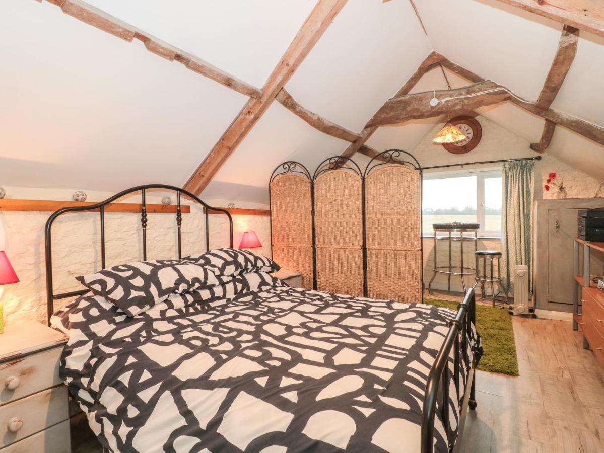 Вилла The Coach House Сомертон Экстерьер фото
